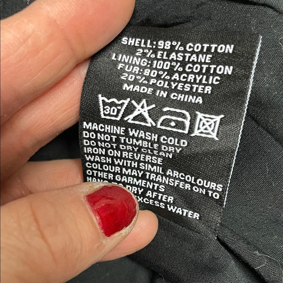 Killerstar unisex Black faux fur trimmed Hooded Jacket with toggle waist - new - Picture 13 of 16